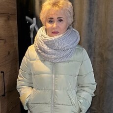 Снежа, 68, Стародуб