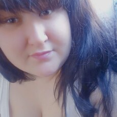 Уля, 28, Новоульяновск