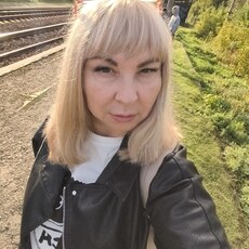 Лариса, 48, Островной