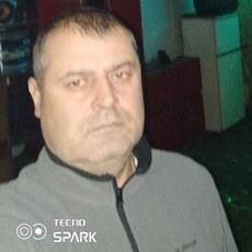 Юрий, 48, Змеиногорск