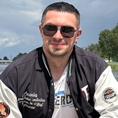 Миша, 39, Горское