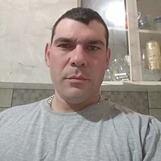 Лев, 42, Вольск