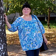 Люда, 57, Артём