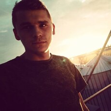 Кузя, 27, Торез
