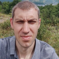 Павел, 38, Холмск