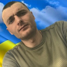 Рома, 29, Осинники