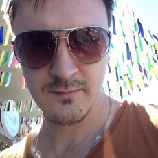 Артёмий, 32, Докучаевск