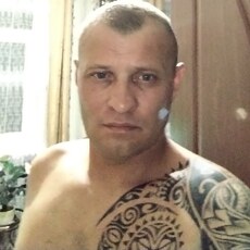 Платон, 43, Суровикино