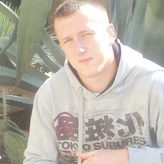 Кир, 32, Новохопёрск