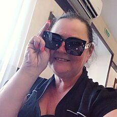 Доминика, 57, Оха