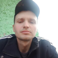 Леонид, 31, Александровск (ЛНР)