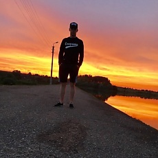 Павел, 29, Белово