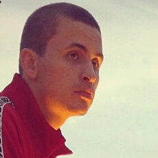 Валерий, 35, Сим
