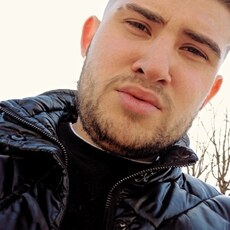 Дмитрий, 32, Людиново