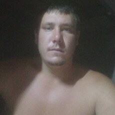 Игорь, 27, Дзержинский