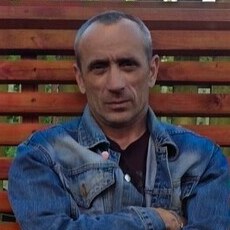 Леонид, 48, Псков