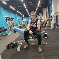Толя, 35, Лисичанск