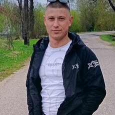Савелий, 22, Снежное