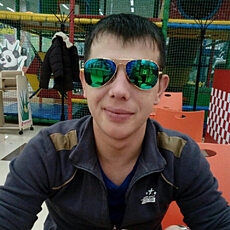 Адам, 37, Ждановка
