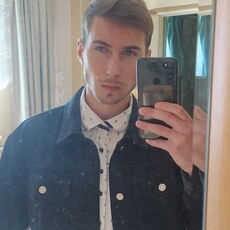 Леонид, 24, Молодогвардейск