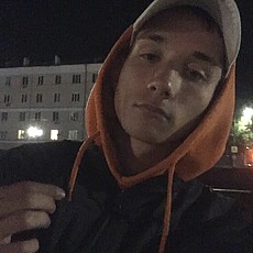 Виталя, 22, Гурьевск (Кемеровская область)