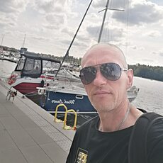 Марк, 42, Новогродовка