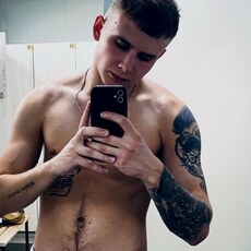 Альбик, 28, Ершов