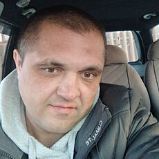 Валентин, 42, Родники