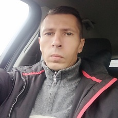 Ден, 48, Нариманов