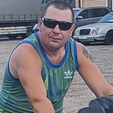Владимир, 40, Мариинск
