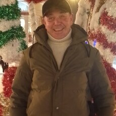 Михаил, 61, Калач