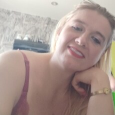 Снежа, 32, Артём