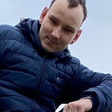 Адриан, 24, Киселёвск