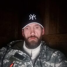 Василий, 41, Усолье