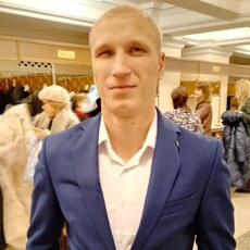 Яша, 32, Волосово