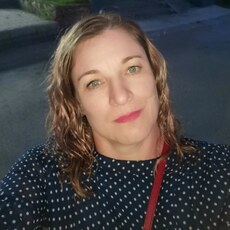 Кира, 46, Калининград