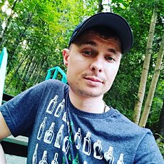 Валера, 27, Лутугино