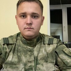 Харитон, 22, Полевской