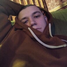 Виталя, 23, Нерюнгри