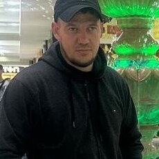Владимир, 33, Майский