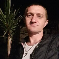 Вова, 41, Артём