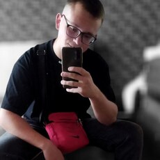 Эдуард, 22, Бирск