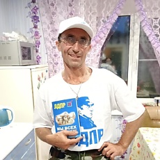 Святослав, 51, Докучаевск