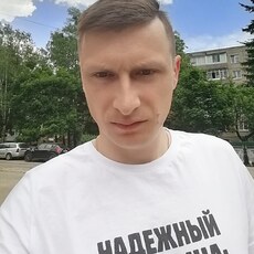 Степан, 32, Карпинск