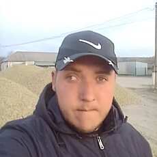 Геннадий, 26, Бутурлиновка