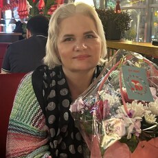 Лена, 46, Усть-Лабинск