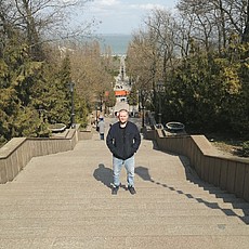 Виссарион, 34, Бердск