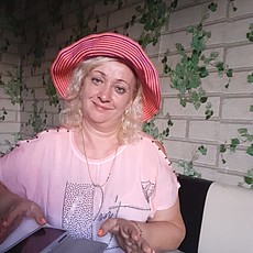 Милена, 56, Артём
