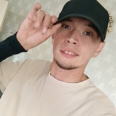 Николай, 30, Нягань