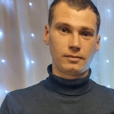 Адам, 32, Черногорск